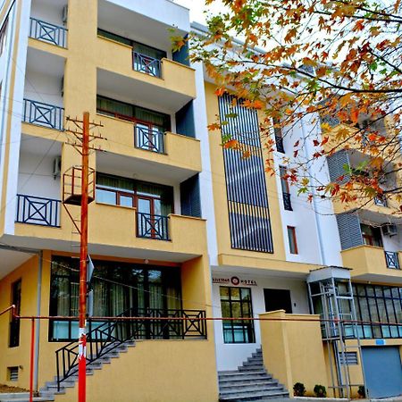 G&G Hotel Tbilisi ภายนอก รูปภาพ
