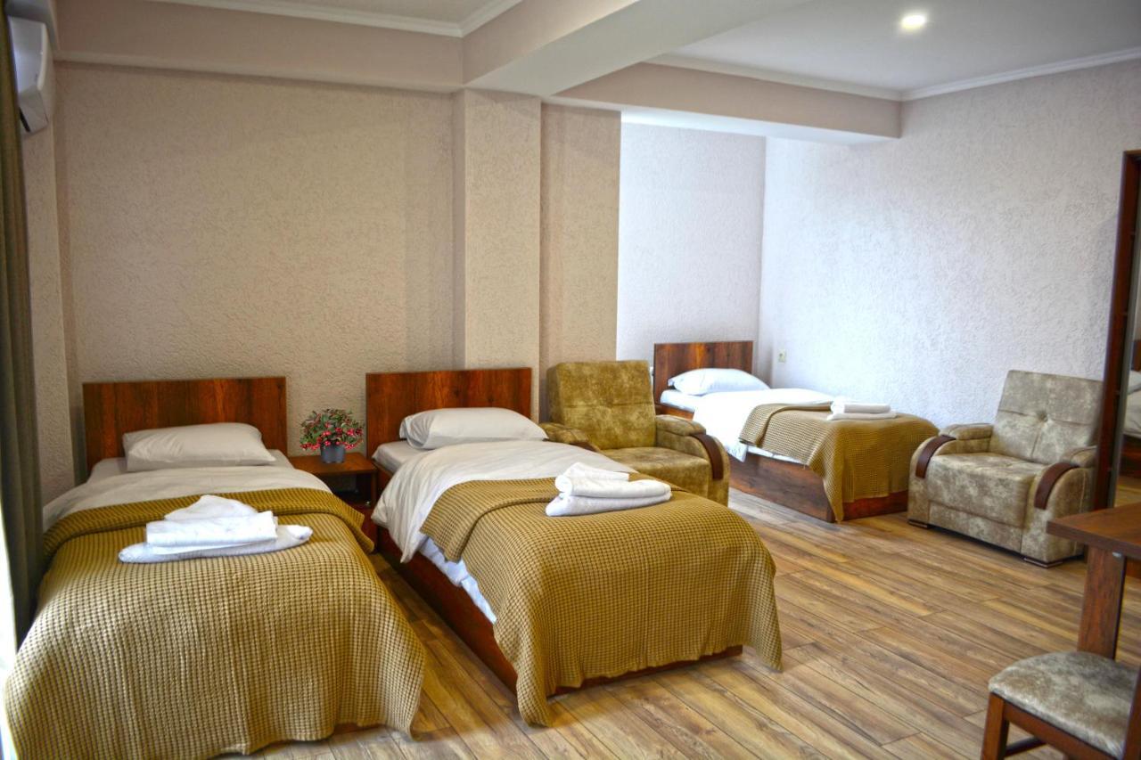 G&G Hotel Tbilisi ภายนอก รูปภาพ
