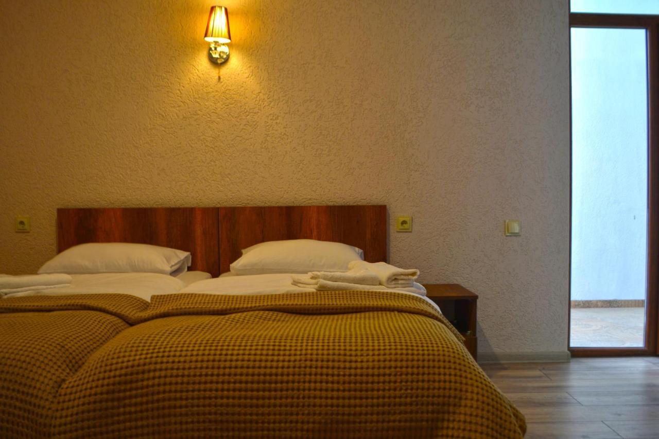 G&G Hotel Tbilisi ภายนอก รูปภาพ