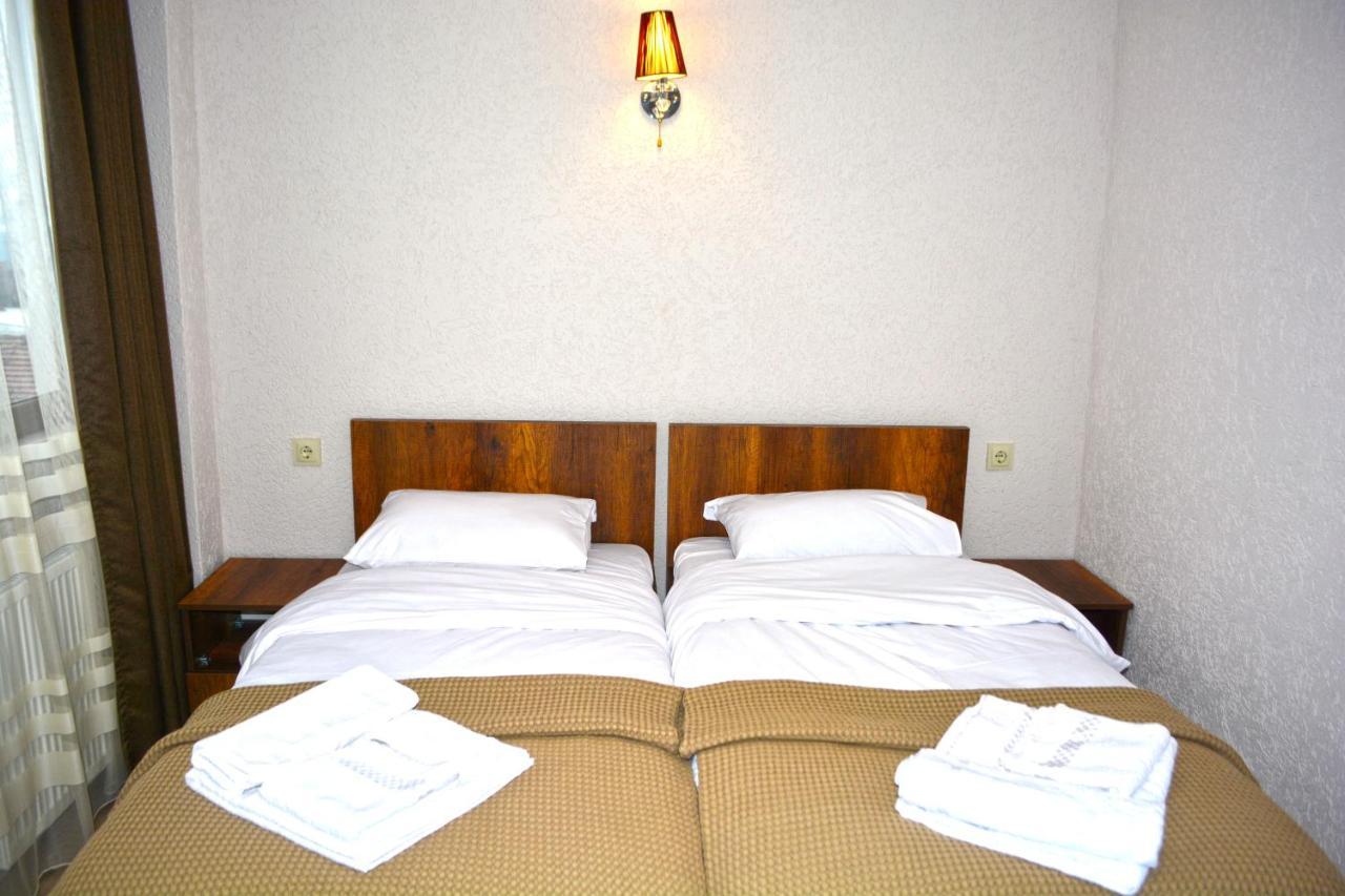 G&G Hotel Tbilisi ภายนอก รูปภาพ